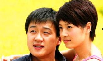 娱乐圈里两个男人吃瓜,是友情升温还是另有隐情?